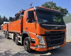 2016 Volvo FM 420 8x4 Flatbed with Crane & Grab